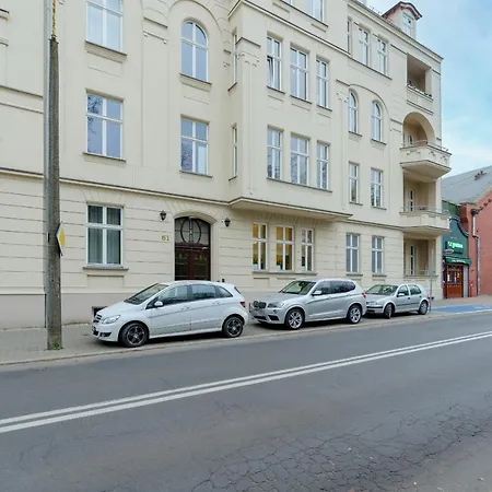 Deluxe Mtp Matejki By Renters Appartement Poznań
