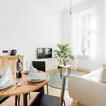 Apartment Deluxe Mtp Matejki By Renters *