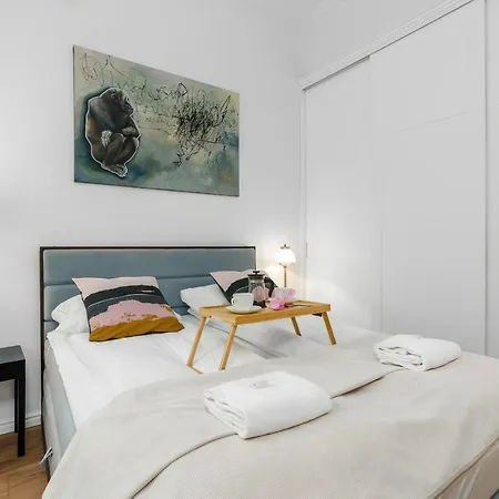 Deluxe Mtp Matejki By Renters Appartement Poznań