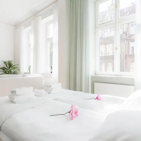 Deluxe Mtp Matejki By Renters Appartement Poznań