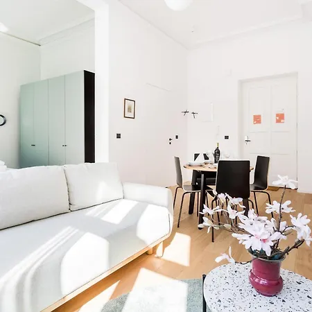 Deluxe Mtp Matejki By Renters Apartament *