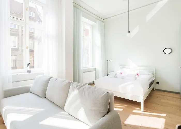 Deluxe Mtp Matejki By Renters Poznań