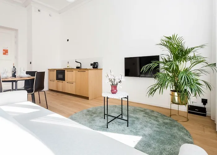 Deluxe Mtp Matejki By Renters * Poznań